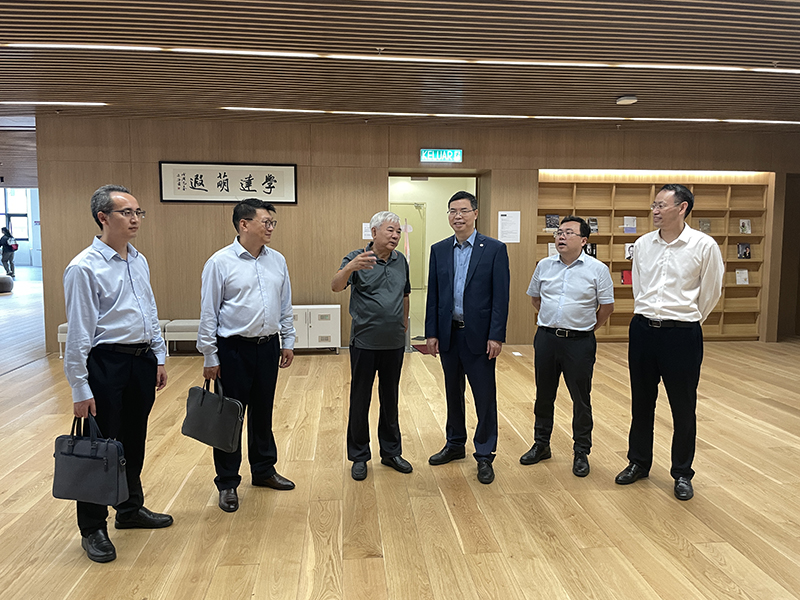 圖片5.與廈門大學馬來西亞分校會談.jpg